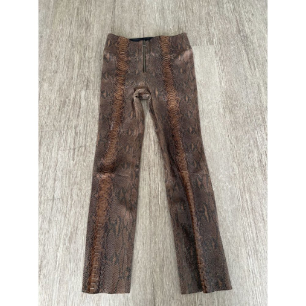 SPRWMN Leggings Womens Medium Brown Snake Skin Print Embossed Ankle Flare Zipper